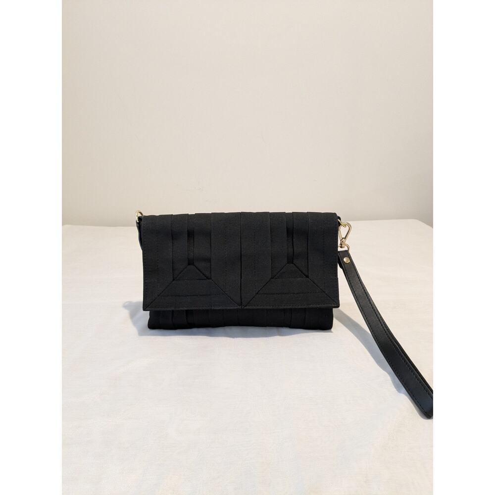 Clever Carriage Company Black Clutch Wristlet Purse Boho Retro Rare Find